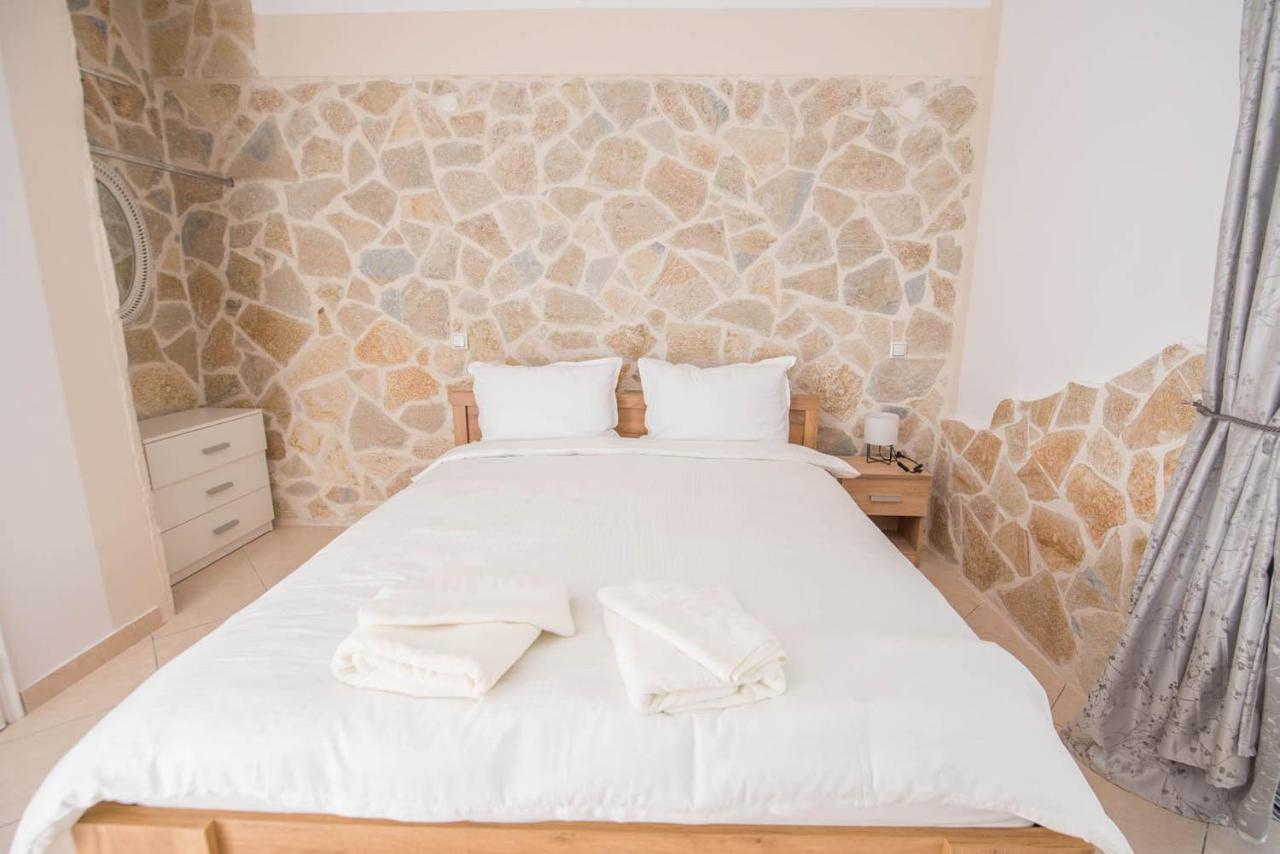My Oneiro Apartments Ioannina Bagian luar foto
