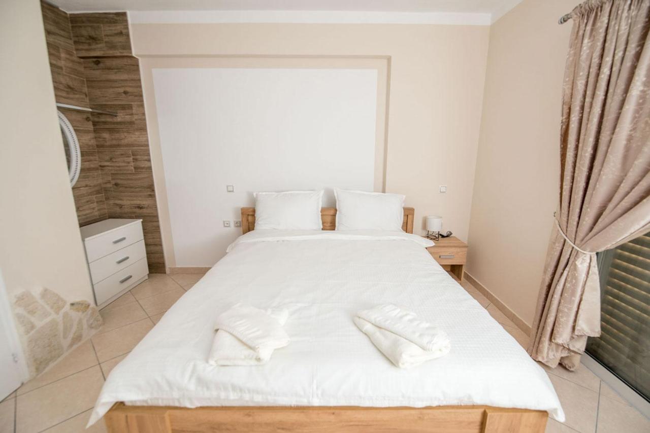 My Oneiro Apartments Ioannina Bagian luar foto