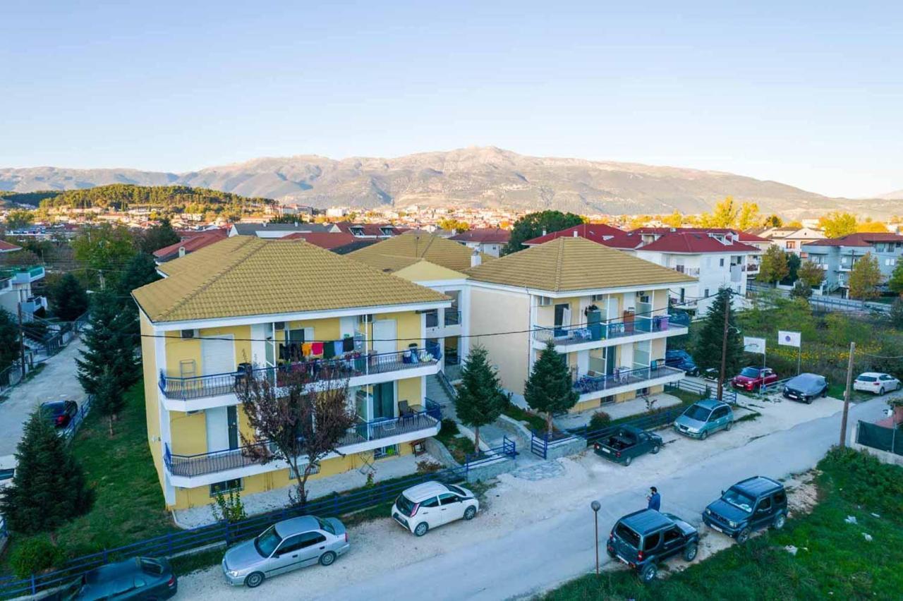 My Oneiro Apartments Ioannina Bagian luar foto